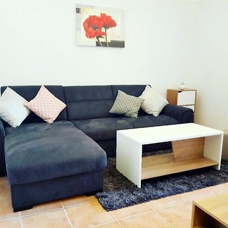 Apartment Nena Near The City Center With Free Parking Pula Extérieur photo